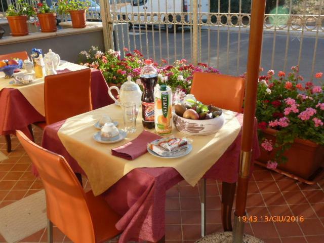 Sogno Di Mare Bed and Breakfast Pula Exteriör bild