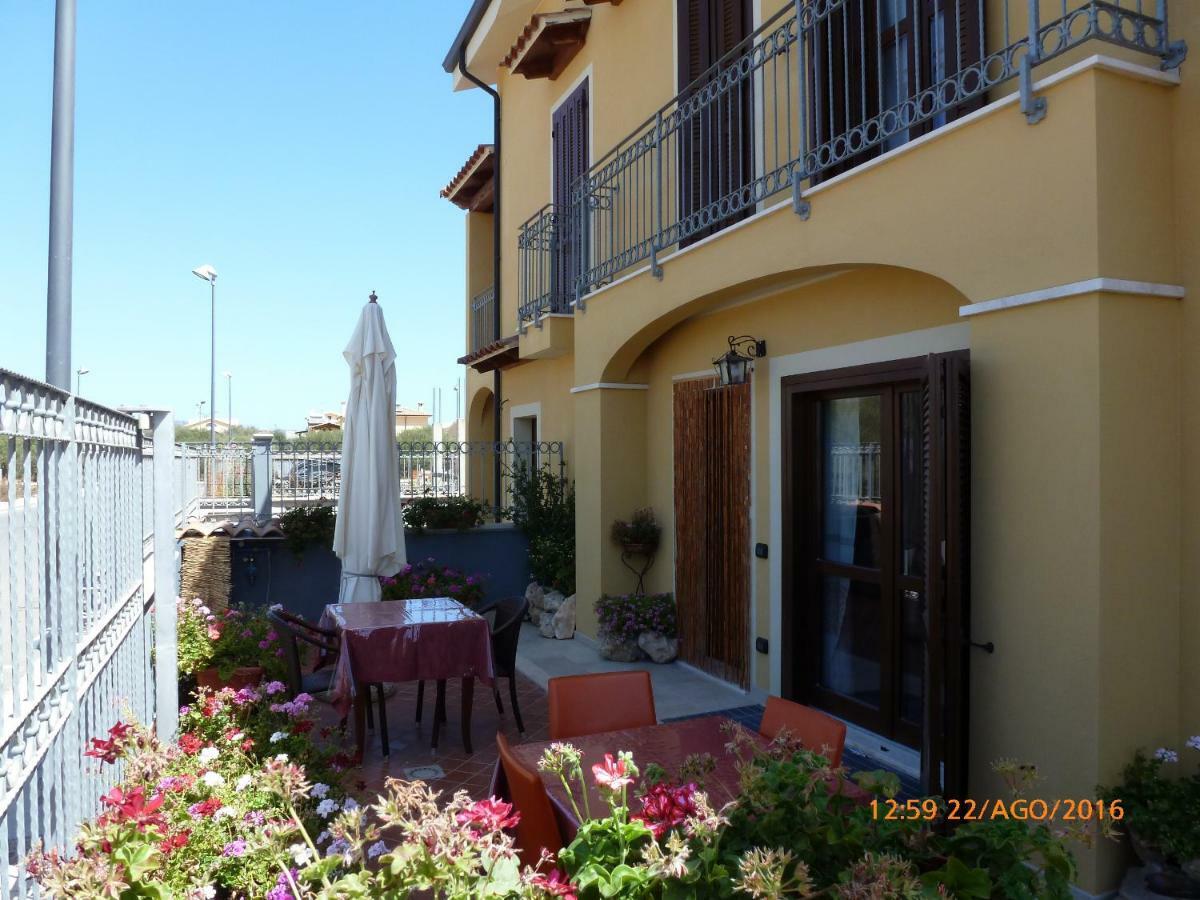 Sogno Di Mare Bed and Breakfast Pula Exteriör bild